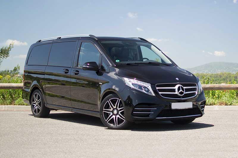 Плюсы и минусы аренды минивэна