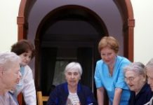 Заведение для постоянного проживания пожилых людей