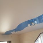 Натяжной потолок в загородном доме: Ошибка или идеальное решение