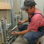 Особенности монтажа канализации в квартире от компании СВК «Петрович»