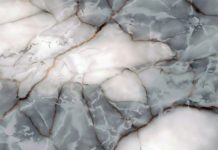 Преимущества памятника из мрамора