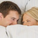 Как разнообразить семейную жизнь в постели?