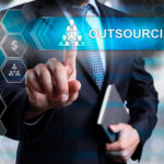 ИТ-аутсорсинг: привлечение высококвалифицированных кадров для профильных работ в сфере информационных технологий