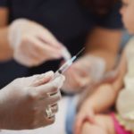 Плановые прививки во время карантина: делать или не делать?