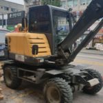 Особенности и преимущества колесных экскаваторов