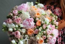 Букет цветов естественной формы – хит сезона