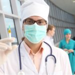 В ЕС прививки от коронавируса будут добровольными