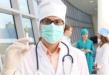 В ЕС прививки от коронавируса будут добровольными