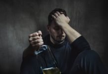 Как вести себя с алкоголиком?