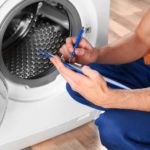 Когда пора уже отдать в ремонт стиралку?