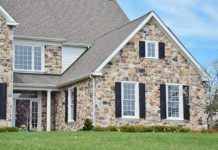 Фасады из натурального камня: достоинства и недостатки