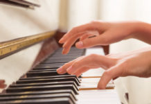 Методика обучения игре на фортепиано