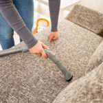 Условия химчистки диванов на дому