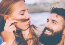 Безумные пары знаков Зодиака, в которых раскрываются все их внутренние странности