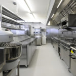 Какое необходимо оборудование для кафе и ресторанов на кухне?