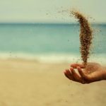 Люди тысячелетиями свято верили в то, что болезни и несчастья — это расплата за прошлые грехи