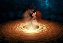 Особенная энергия, которая притягивает вас к нему: первые признаки кармических отношений