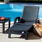 Шезлонги для дачи — формула природного комфорта