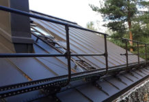 Ограждения для фальцевой кровли – материалы, конструкция, особенности