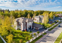 Как правильно выбирать загородный дом в Подмосковье?