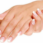 Врачи связали повышенный холестерин и проблемы с руками