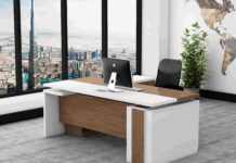 Нюансы выбора офисного стола
