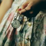 Каждый день обращаете внимание на часы в одно и то же время? Стоит задуматься