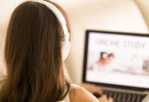 Репетитор по математике: стоит ли искать онлайн учителя в интернете?