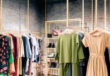 Сток и секонд хенд оптом: плюсы