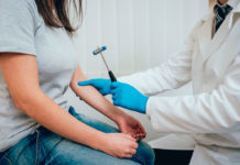 Какие болезни лечит невропатолог?