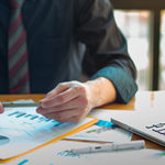 Акции «Газпрома» снижаются в цене на фоне решения компании не выплачивать дивиденды за 2021 год акционерам — эксперты аналитической службы АО «Инвестиционная компания ЛМС»