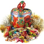 Как выбрать сладкий новогодний подарок ребенку?