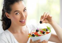 Швидке почуття ситості після їжі – перший симптом раку