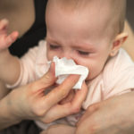 Насморк у грудничка