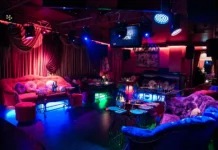 Веселье и развлечение: неожиданный бонус караоке в банкетных залах