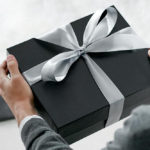 Идеальные подарки для мужчины на День Рождения: 10 оригинальных и практичных идей