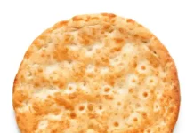 Основа для пиццы – главный ингредиент в создании этого знаменитого итальянского блюда.