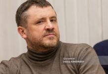 Депутату думы Томска Евгению Каверзину предложили сложить полномочия