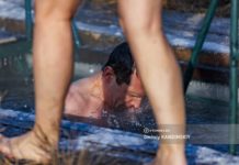 Крещенские купания, показания Кляйна в суде и поломка автобуса на трассе: новости недели