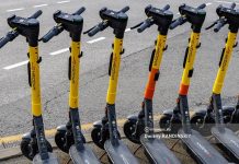 ГИБДД: ширина тротуаров в Томске не позволяет выделить для самокатов отдельные полосы