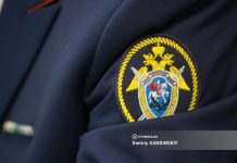 Очевидцы сообщили о гибели парня в общежитии Томска. СК возбудил уголовное дело