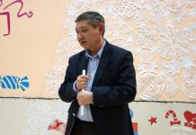 Обвиняемый в получении взяток и хищении экс-директор томской школы ушел на СВО