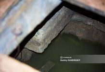 Частные дома затопило в Томске. Власти говорят, что откачивать воду бессмысленно