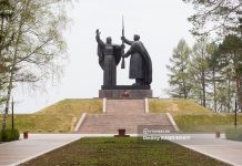 Склоны Лагерного сада обработают от клещей в ночь на 28 апреля