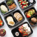 Как выбрать подходящую упаковку для разных типов еды на доставку?