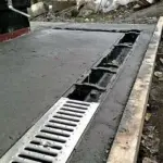 Водоотводные лотки из нержавейки: особенности и варианты применения