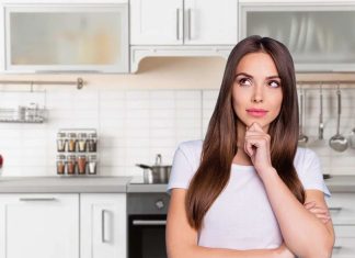 Как избежать переплаты за индивидуальность в типовой кухне: секреты умного дизайна