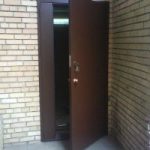 Преимущества металлической тамбурной двери